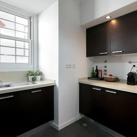 Apartment Sunny Modern Trendy Location